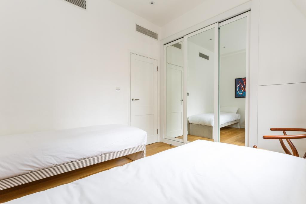 Cockspur Street, 3 Bedrooms * Londres